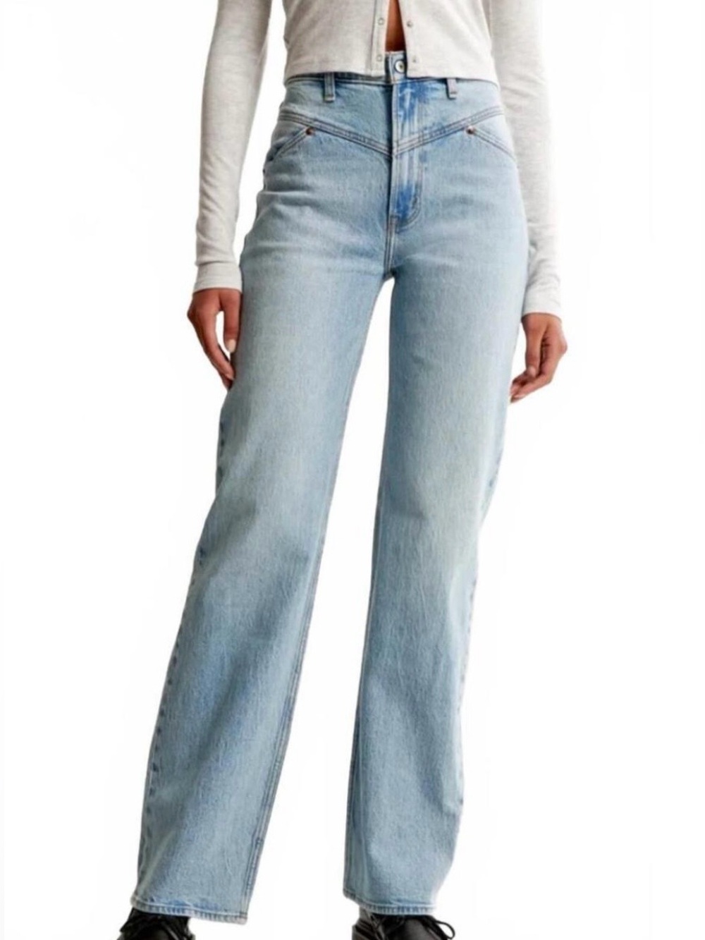NWT Abercrombie and Fitch Curve Love High Rise 90s Relaxed Yoke Light Jean 25R
